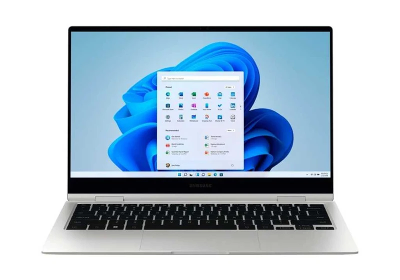 Take $500 off Samsung’s swanky AMOLED convertible laptop, today only