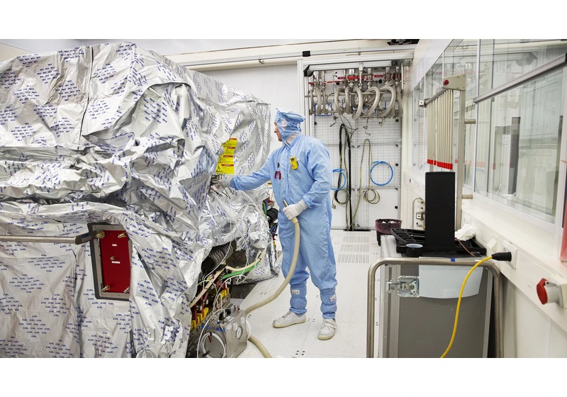  Top semiconductor toolmaker launches talent competition in China — ASML is looking for 16 skilled lithography engineers 
