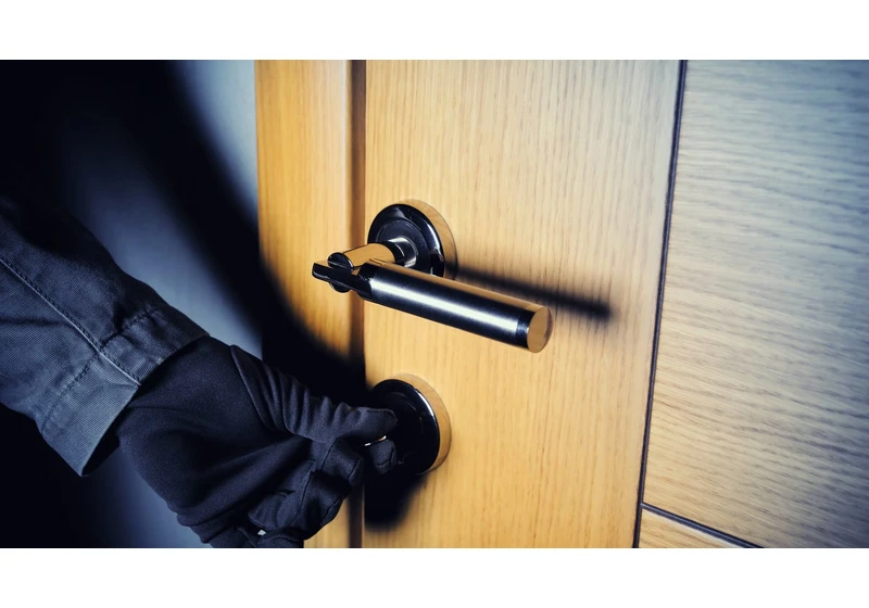 How to Stop a Home Invasion: Criminologist Reveals Top Tips to Stop Burglars