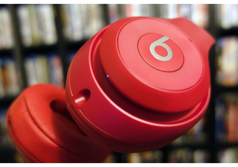Amazon has slashed 21% off the price of the Beats Studio 3