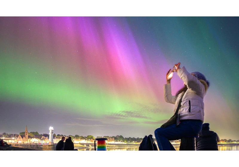 How to Take Photos of the Aurora With Your Phone or Camera