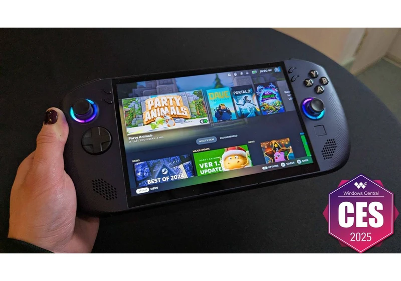 Lenovo has unveiled the first true Steam Deck alternative with SteamOS... And even an early next-gen Legion Go prototype