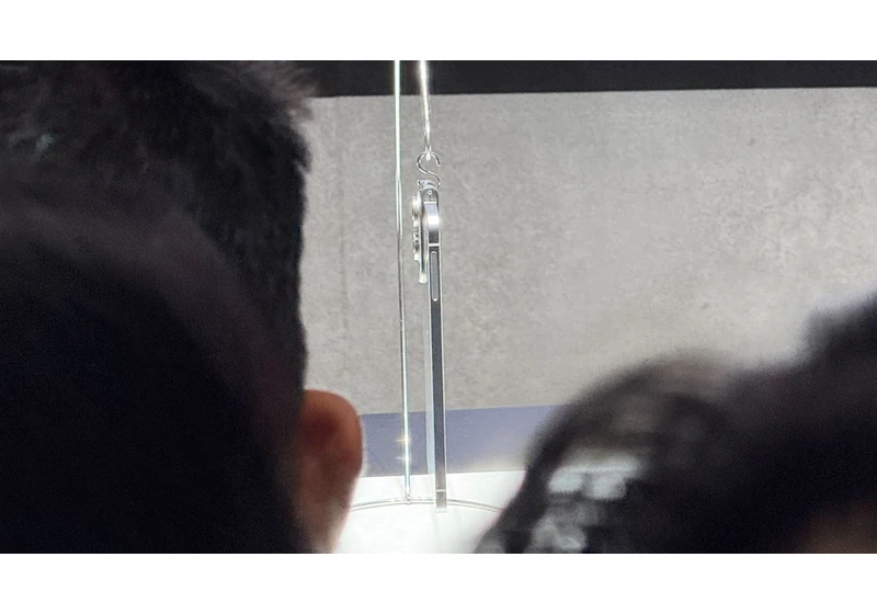 Forget iPhone 17 Air – Samsung just teased a Galaxy S25 Edge that’s so slim it barely exists