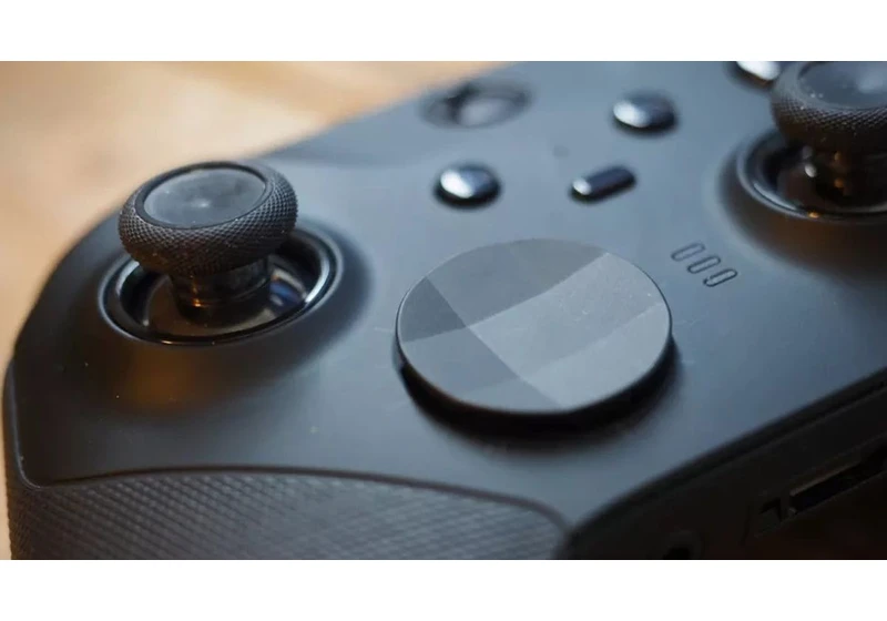 PSA: This is the one Xbox / PC gaming accessory you should NOT buy for Black Friday — get this instead