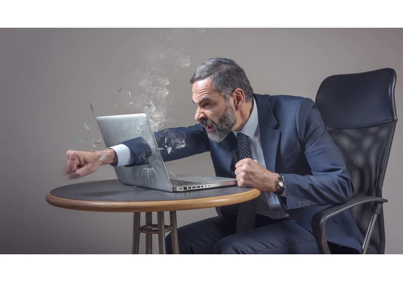 New Windows 11 24H2 fail kills the internet for some users