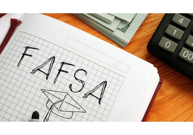FAFSA Delays Leave Students in Limbo. What to Know About This Year’s Financial Aid Deadlines     - CNET