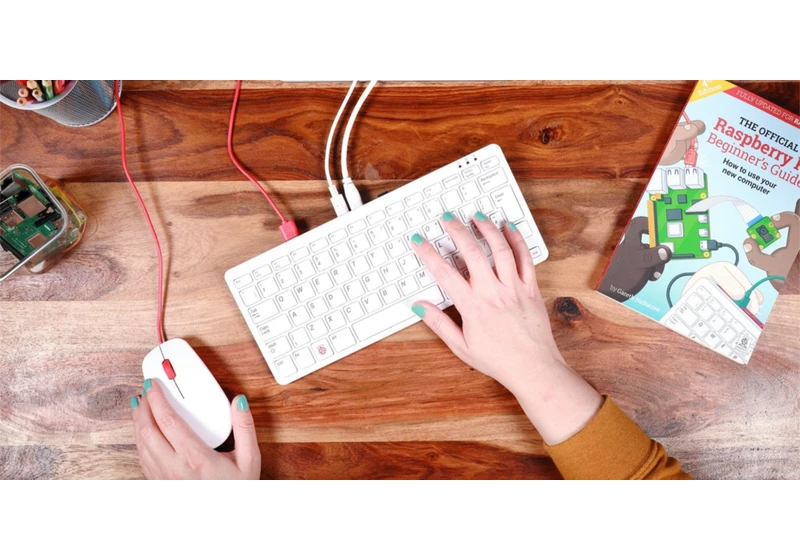 Raspberry Pi 400: This $100 keyboard is a full-blown computer