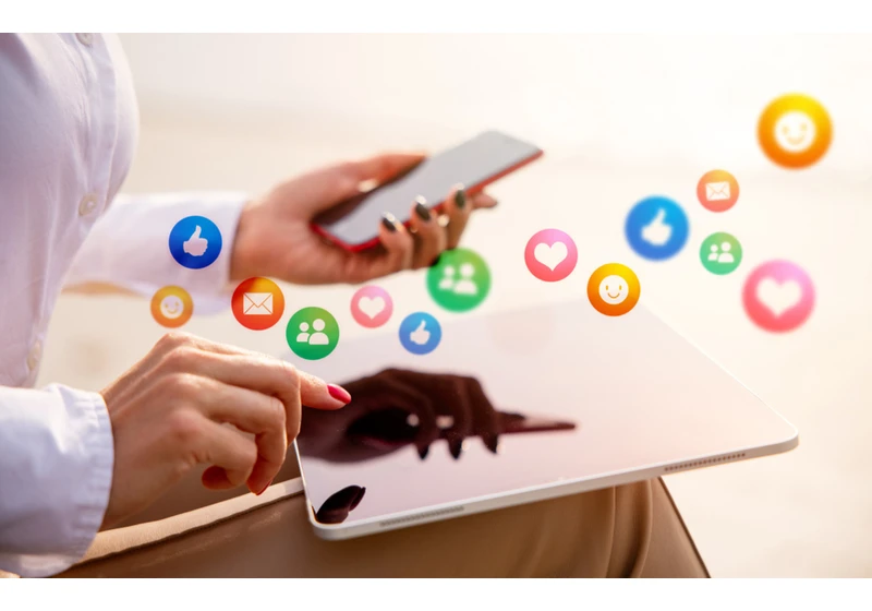The Best Times To Post On Social Media In 2024 via @sejournal, @annabellenyst