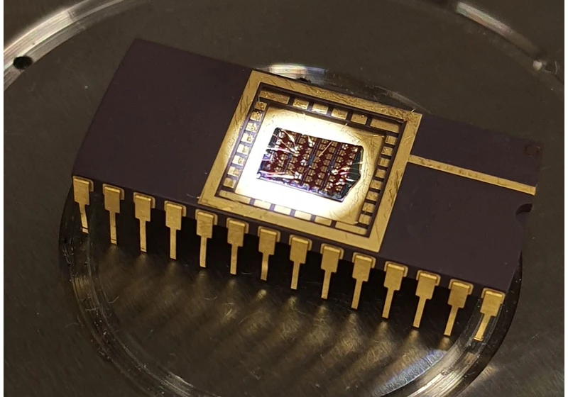 UltraRAM Demos Prototype Chip, Secures Funding to Validate Commercial Potential