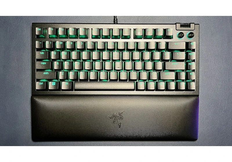 Razer BlackWidow V4 75% Review: It’s What’s Inside That Counts