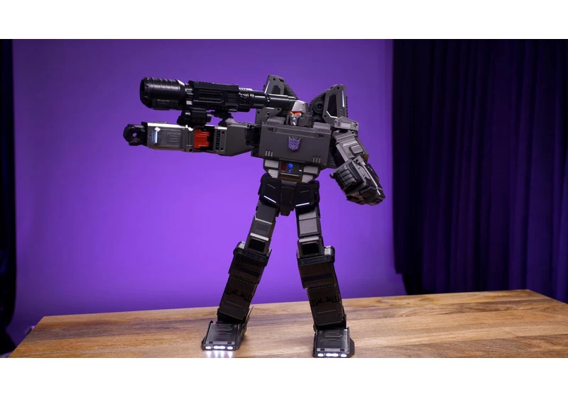 Best Evil Robot You Can Buy: Robosen's Megatron Auto-Transforms via Voice Commands     - CNET