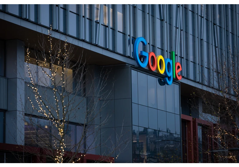 Google Introduces Gemini And Updates Bard With Gemini Pro via @sejournal, @kristileilani
