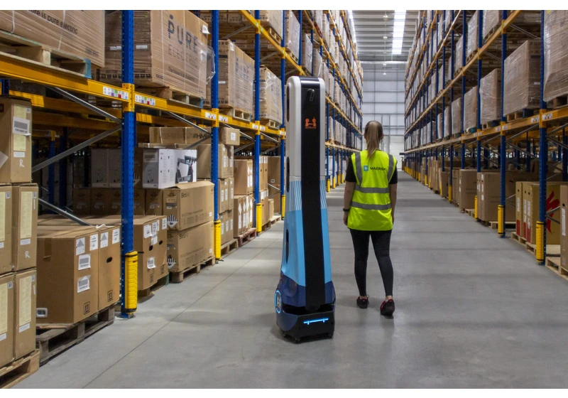 UK-based BotsAndUs scores €12.3 million to make warehouses more efficient with AI and robots