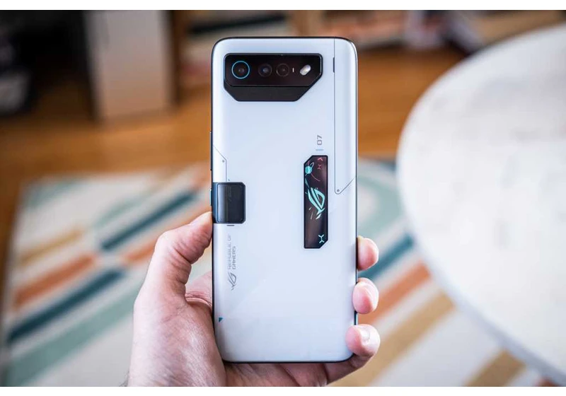 3 things we love about the Asus ROG Phone 7 Ultimate (and 1 we don’t)