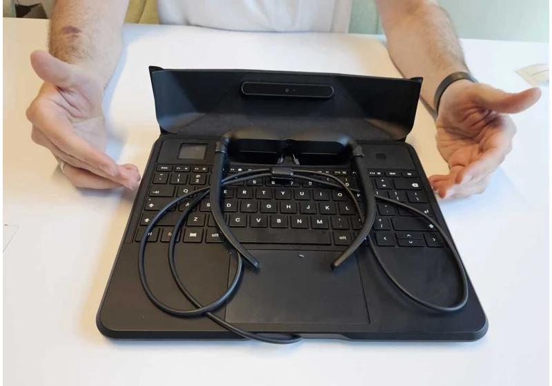 Meet Spacetop, a radical new laptop with no screen