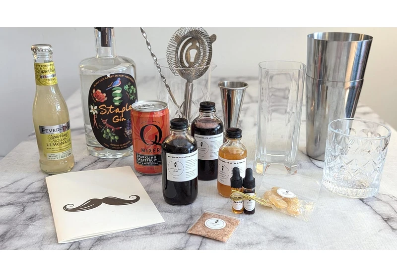 This Cocktail Subscription Kit Will Turn Your Home Into Your Favorite Bar
