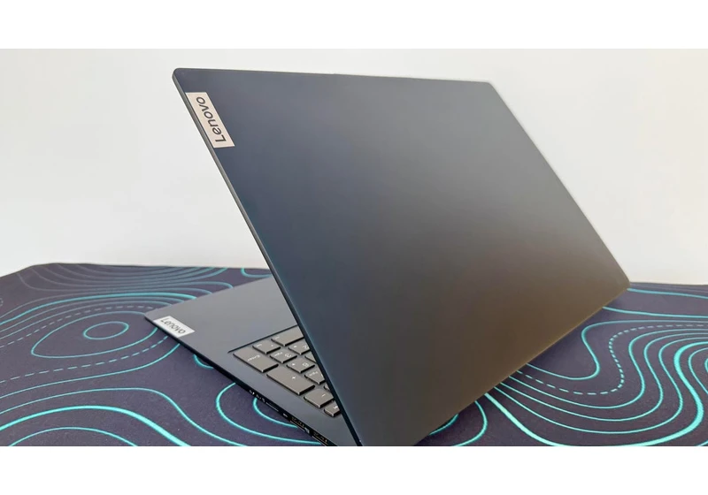 Lenovo IdeaPad Slim 5i 16 Gen 9 Review: Decent Deal but Dim Display Disappoints