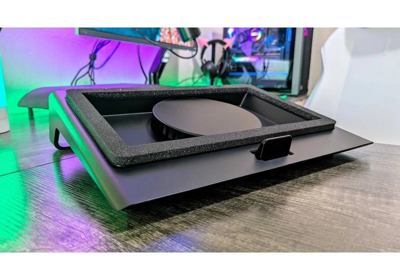 Razer's new cooling pad really does let you push your laptop to its limit, but wow, it's loud!
