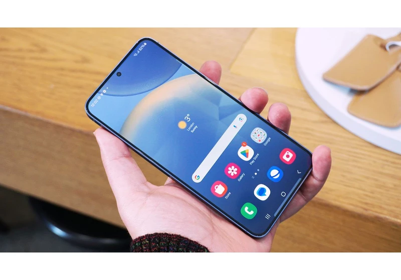 The Samsung Galaxy S25 is tipped to come with a huge Bixby AI upgrade