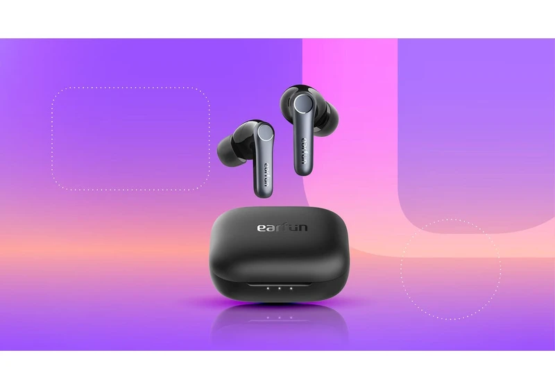 These Earbuds Help Me Read in a Noisy House, and They Just Got Cheaper for Black Friday