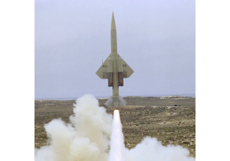 Vysokoenergetická boranová paliva slibují „zelenější“ raketový pohon