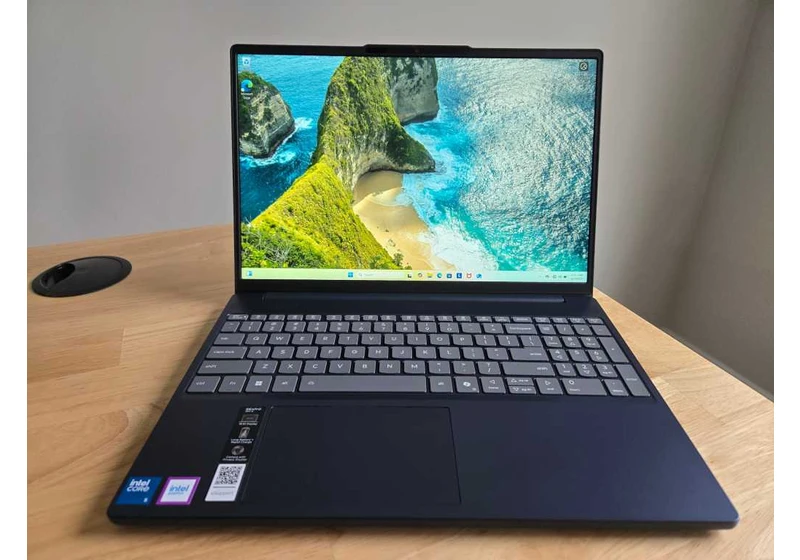 Lenovo IdeaPad Slim 3 review: A rare miss from Lenovo