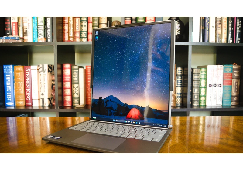  I got my hands on the most intriguing Windows laptop of 2025 — this is Lenovo's AI PC with a rollable OLED screen 