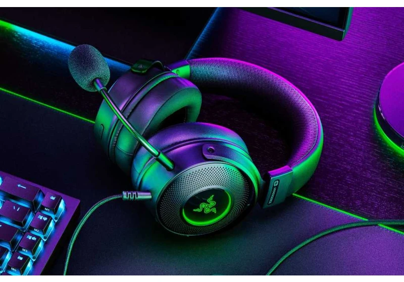 Nab this comfortable, lightweight Razer gaming headset for 44% off