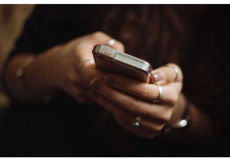 Last chance to get a Hushed private phone line for just $25