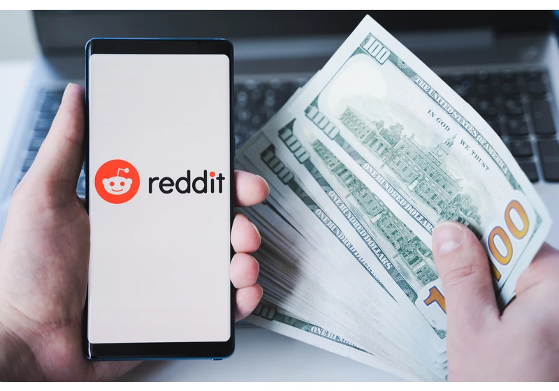 Popular Reddit Communities Support These App Developers In Prolonged Protest via @sejournal, @kristileilani