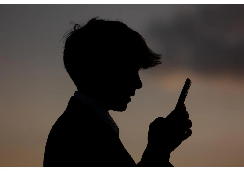 Reddit begins age verification checks for UK users