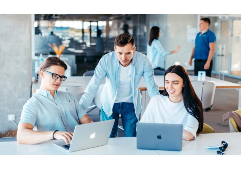 Enhancing workflow efficiency with Elasticsearch and Red Hat OpenShift AI