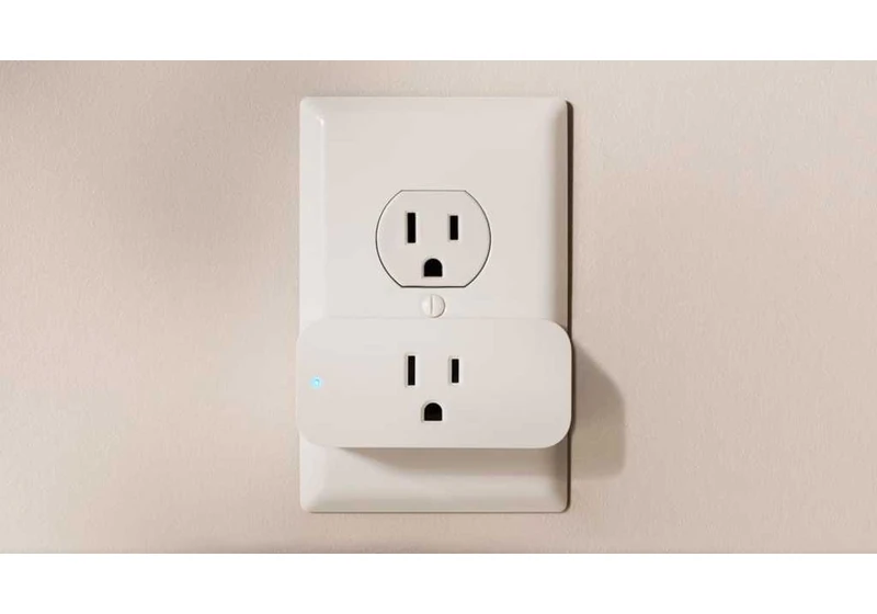 This $20 smart plug lets you control any power outlet with an app