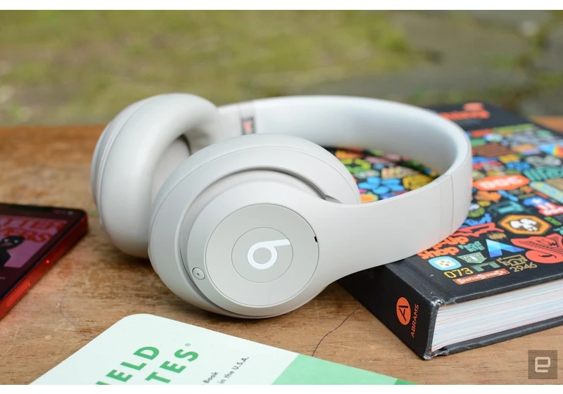 The best early Memorial Day tech deals: Save on gear from Apple, Amazon, Dyson and others