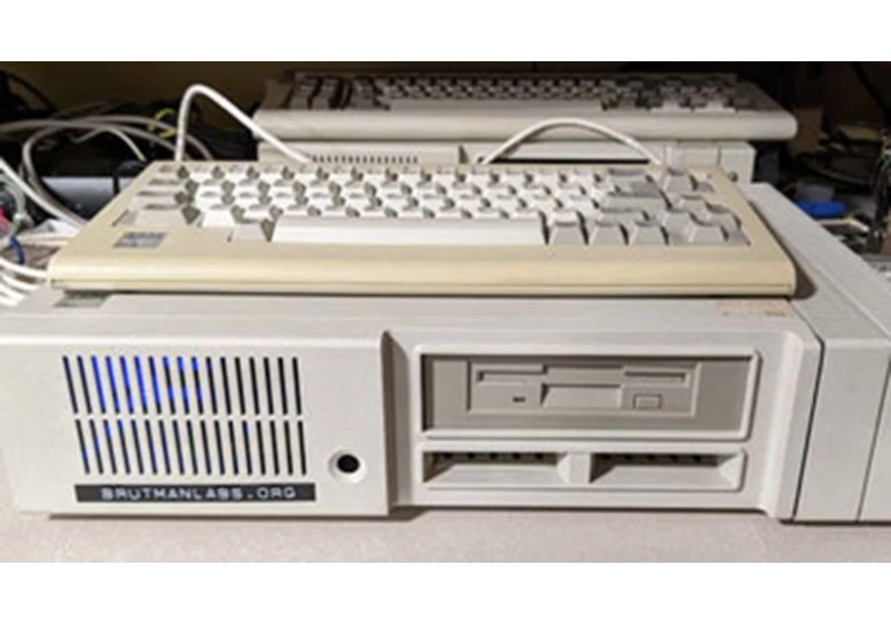 39-Year-Old 4.77 MHz DOS Web Server Hits 2,500 Hours of Uptime
