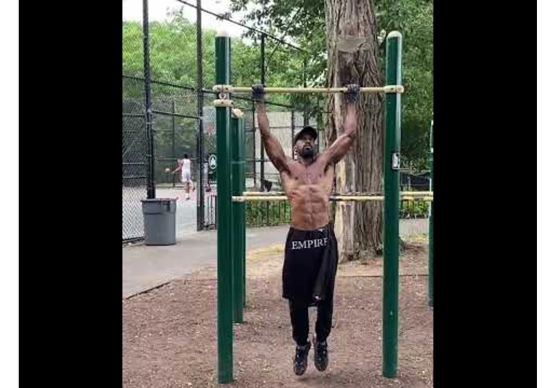 How Many Pull Ups Can One Of The Best Calisthenics Athletes In The World Do? 👀😤🤯