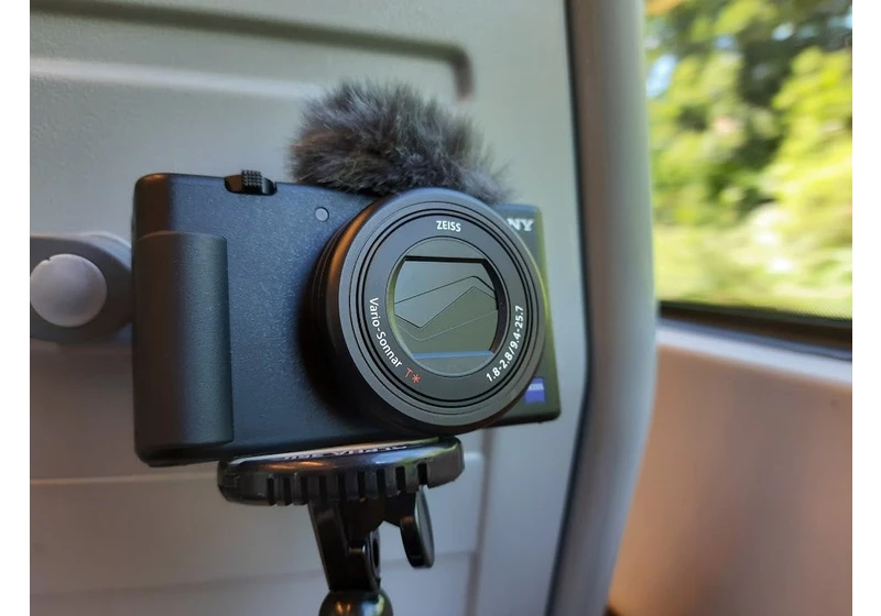 This Sony ZV-1 price cut is a bargain for vloggers