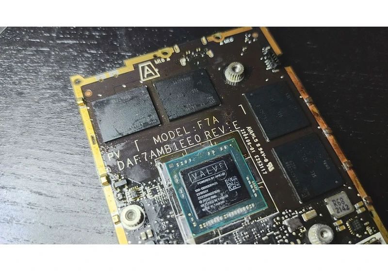 Modder Boosts Steam Deck to a Bountiful 32GB RAM