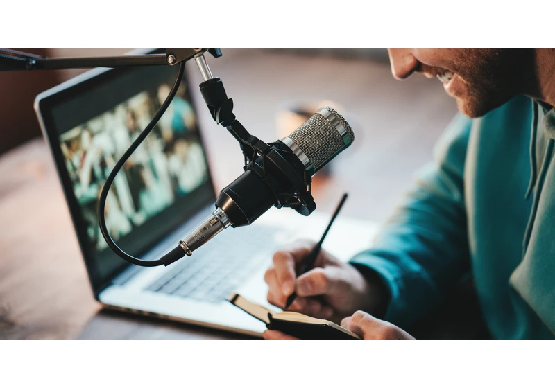 Successful Podcasters Share What Makes A Great Podcast Intro via @sejournal, @martinibuster