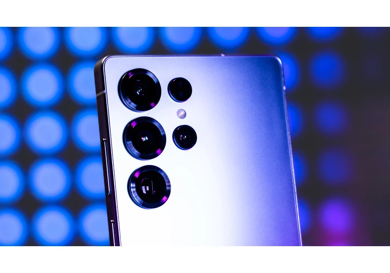 Does AI Have a Color? Samsung Is Claiming Cool Blue for Its Galaxy S25 Phones