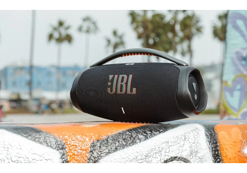 Gear up for summer with this JBL speaker price crash