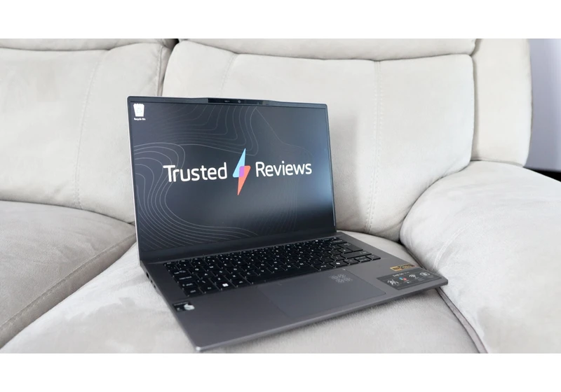 Acer Swift Go 14 AI Review