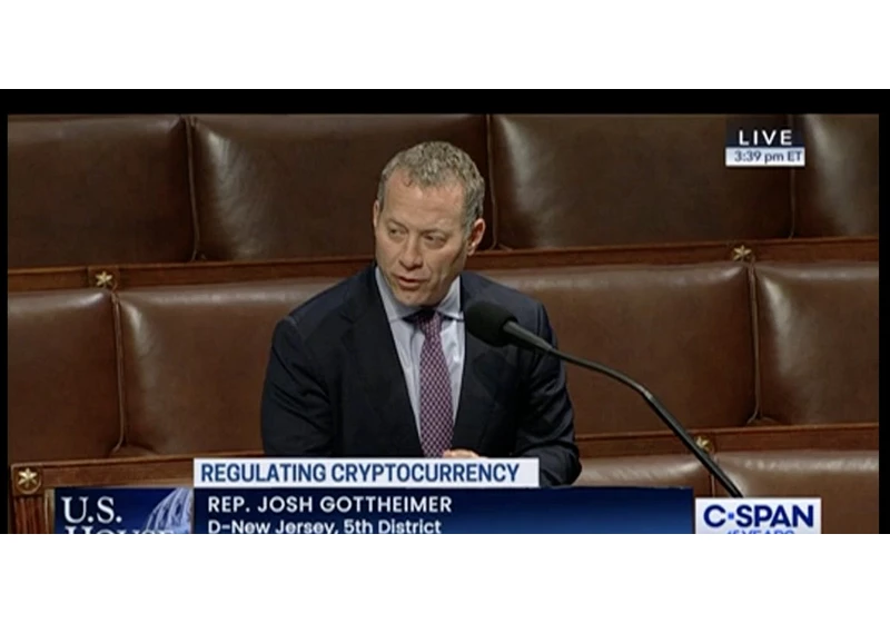 After Receiving Millions in Crypto, 3 Democrats Push Industry's Top Bill