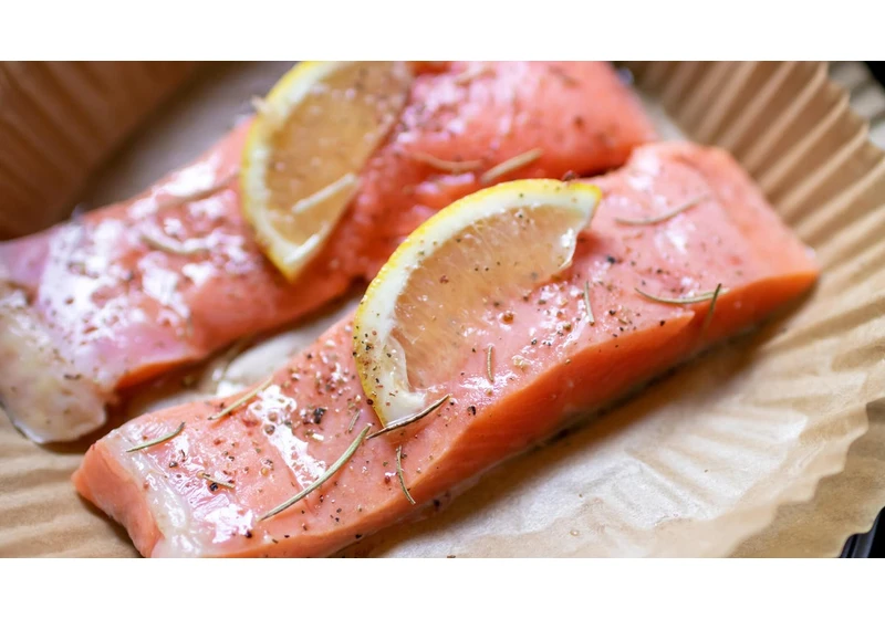 10 Minutes and No Mess: I Can't Believe How Easy this Method for Cooking Salmon Is