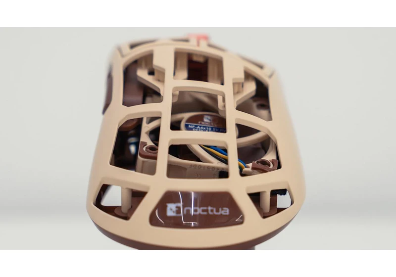 This gaming mouse has a tiny fan inside to keep sweaty palms at bay