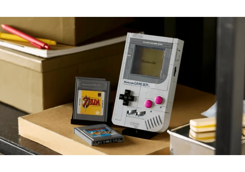 LEGO’s delightful Nintendo Game Boy tribute doesn’t need batteries