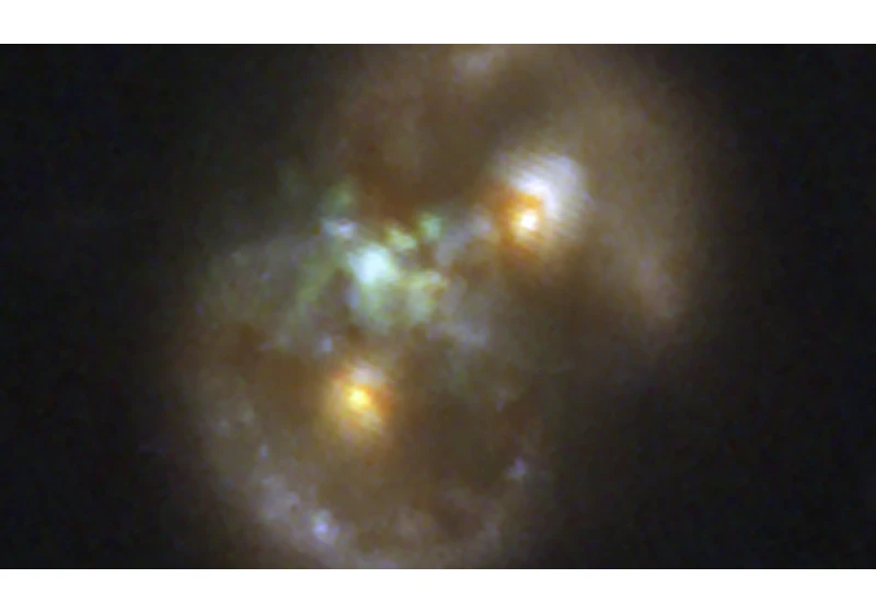 Webb spots 'Infinity Galaxy' that sheds light on black hole formation