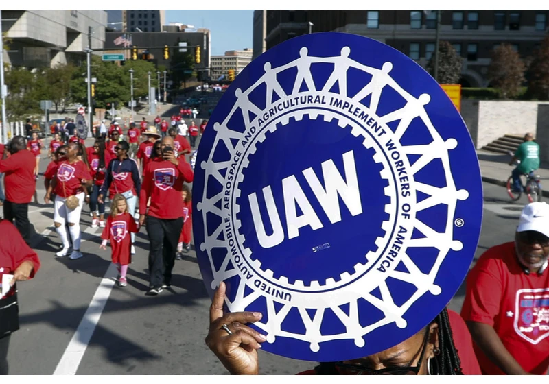 United Auto Workers seeks to unionize Tesla, BMW and other carmakers