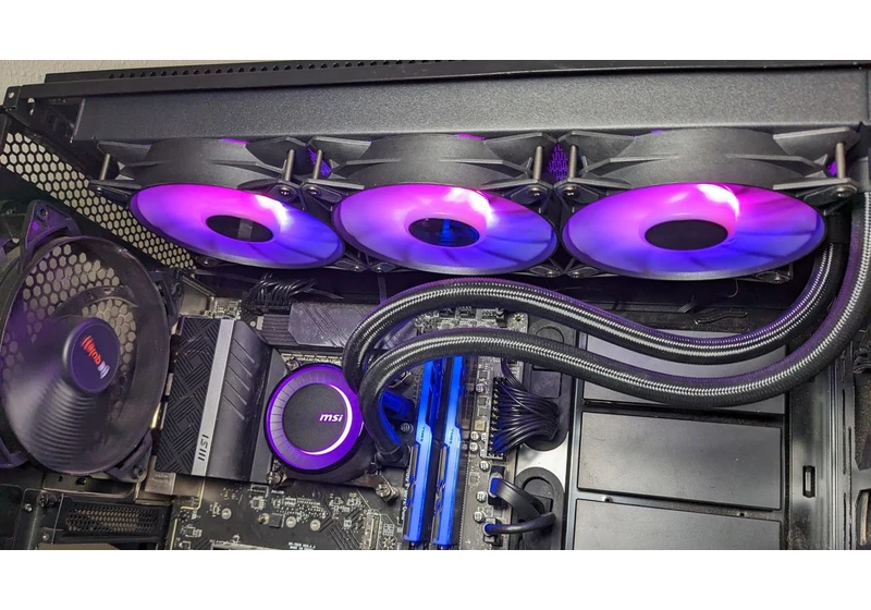 MSI MAG CoreLiquid E360 AIO Review: Impressively Cool and Quiet