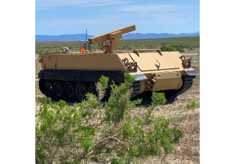 Americká armáda testuje robotické obrněnce M113 s raketometem